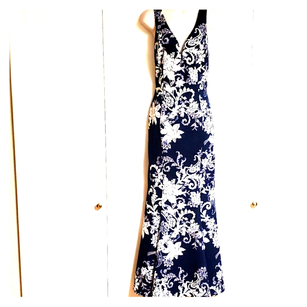 Womens baileyblue long cocktail evening dress M/L